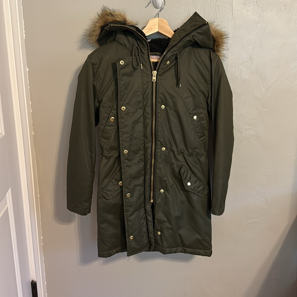J. Crew Perfect winter parka with eco-friendly PrimaLoft® - Picture 5 of 9